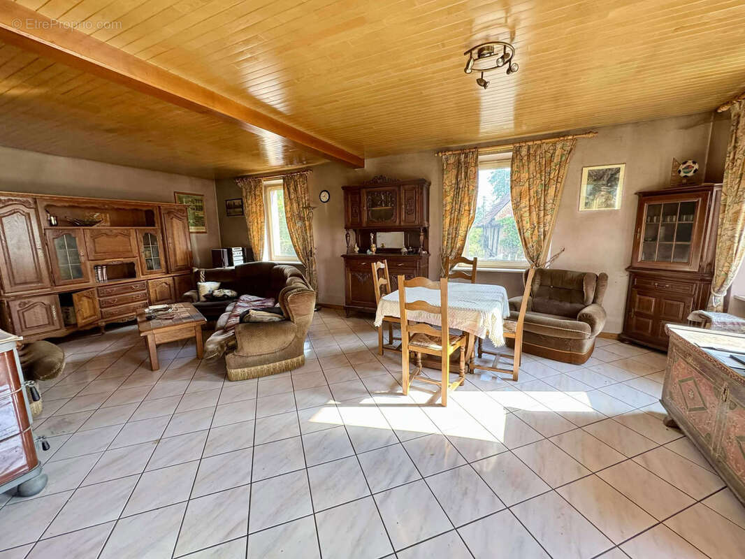 Maison à OBERMODERN-ZUTZENDORF