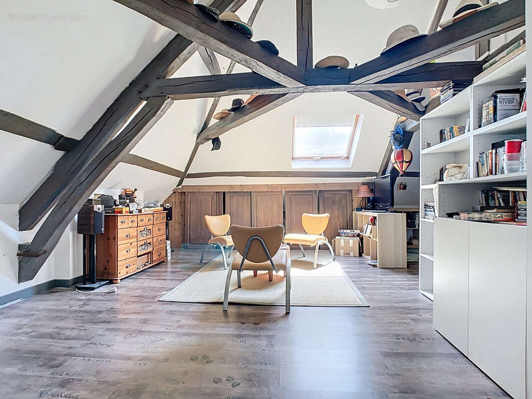 Maison à MONTMIRAIL