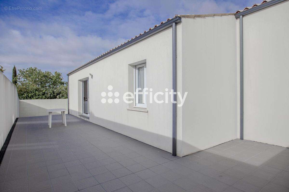 Maison à SAINTE-SOULLE