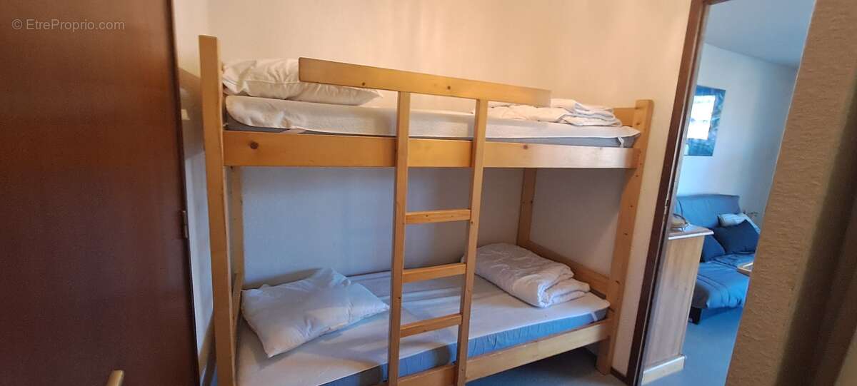 Appartement à MORILLON