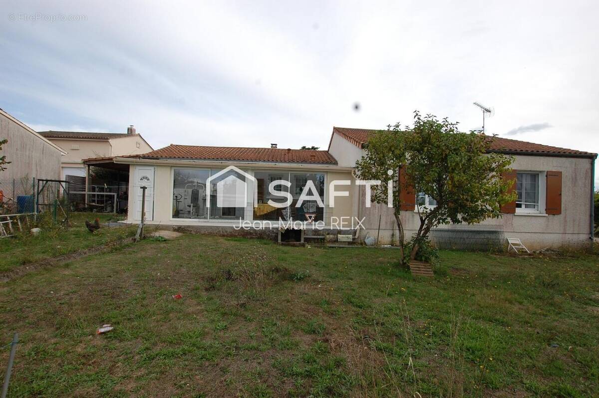 Photo 1 - Maison à SAINT-GERMAIN-DE-LUSIGNAN