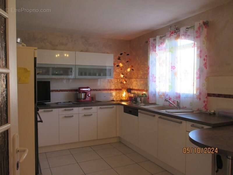 Maison à LA TOUR-DU-CRIEU