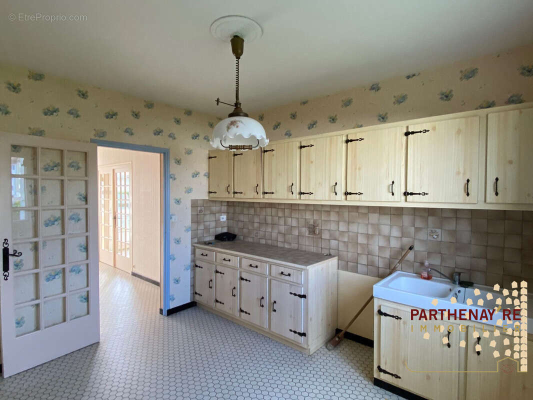 Maison à PARTHENAY