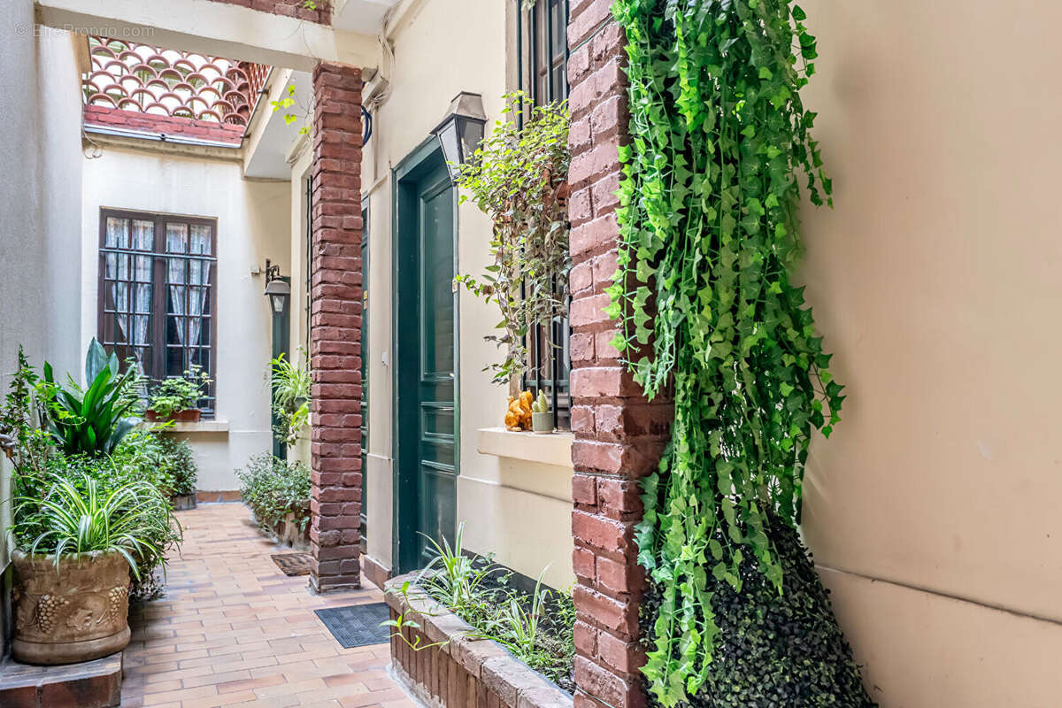 Appartement à PARIS-17E