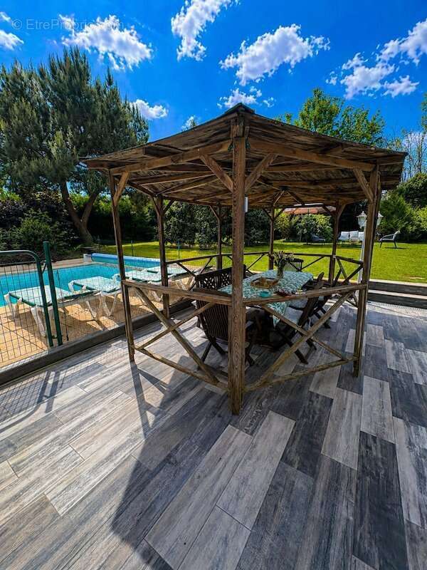 Maison à CHATEAUFORT