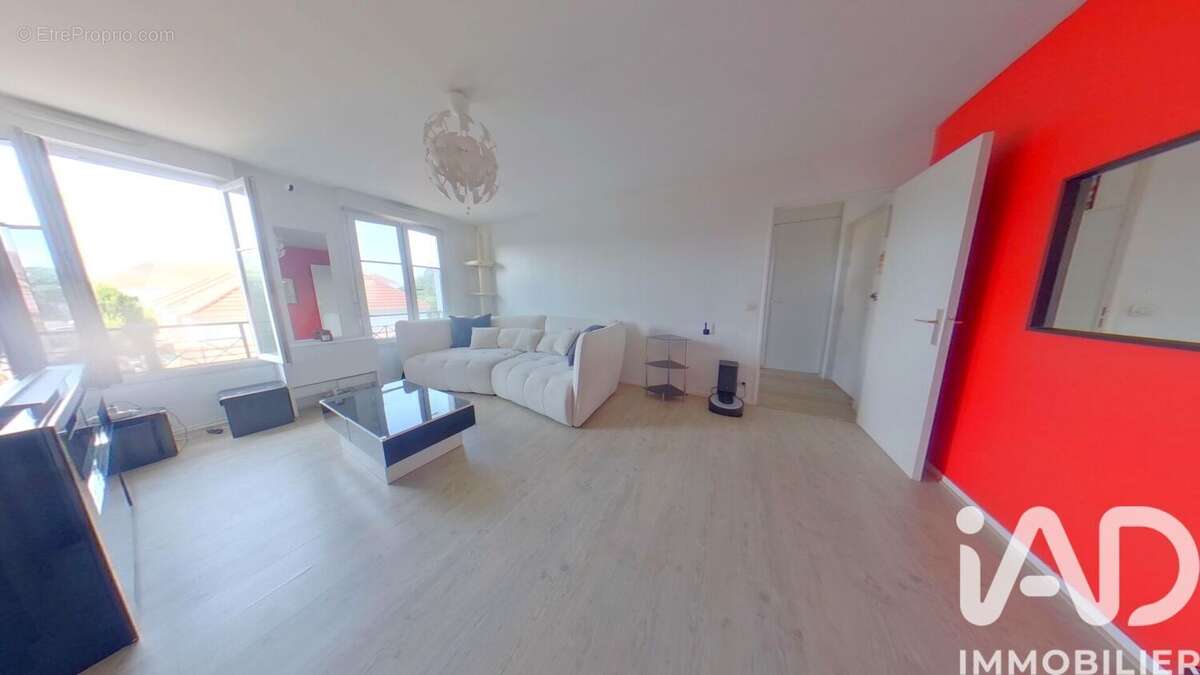 Photo 4 - Appartement à LIEUSAINT