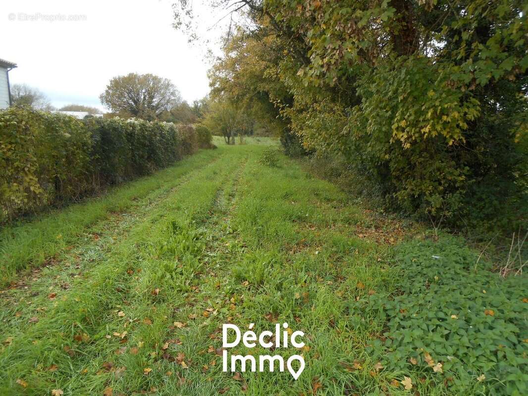 Terrain à PONT-L&#039;ABBE-D&#039;ARNOULT