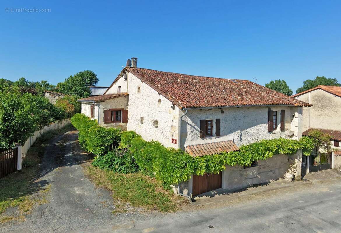 Maison à RIBERAC