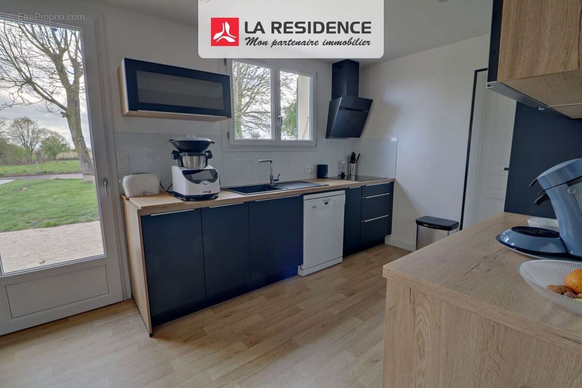 Maison 154 m² à Rocquemont  - photo 4
