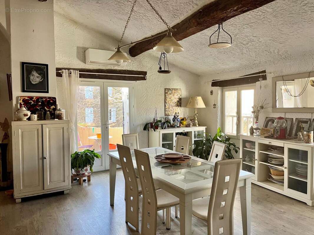 Photo 2 - Commerce à COLLOBRIERES