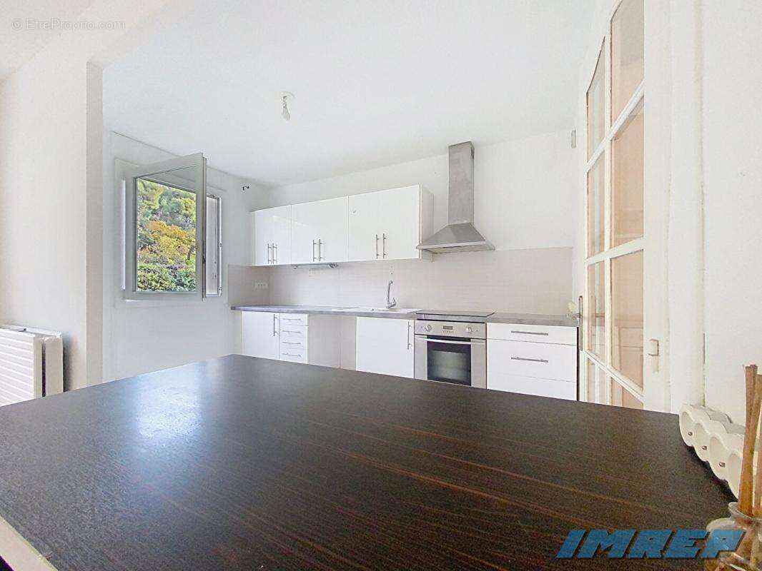 Appartement à MARSEILLE-10E