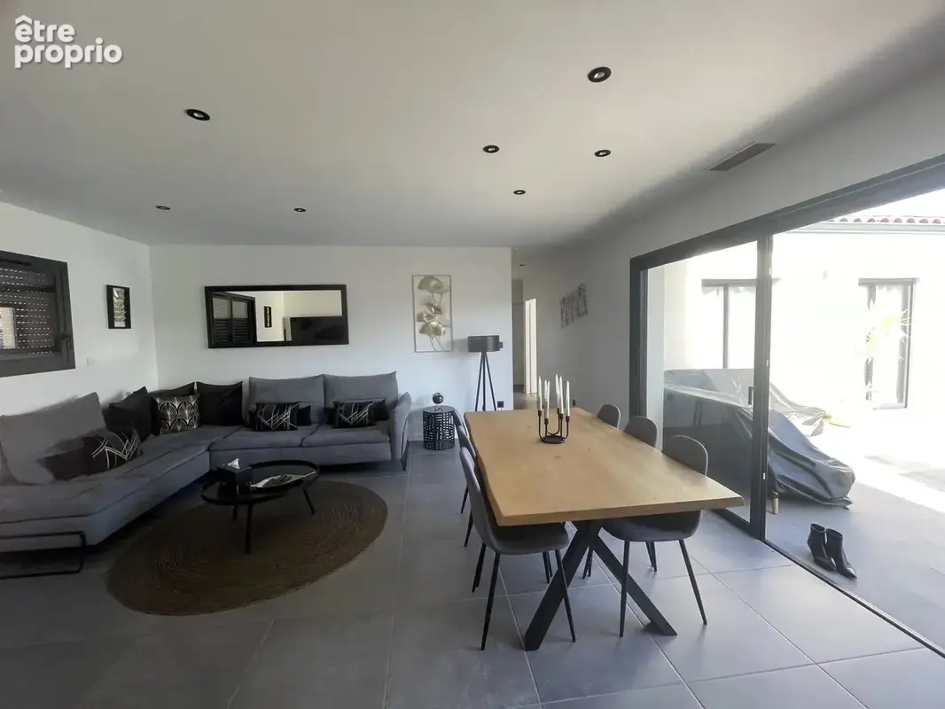 Villa de Plain-Pied avec piscine - photo 2