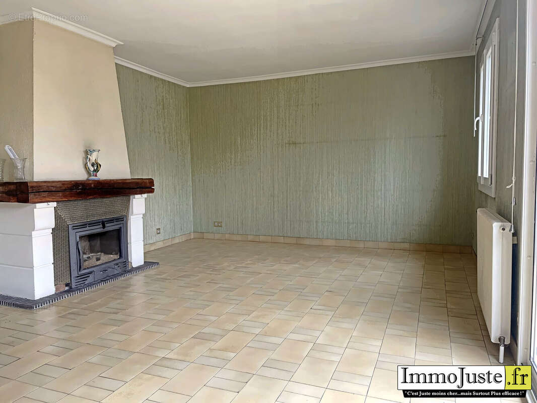 Maison à MAGNY-LES-HAMEAUX