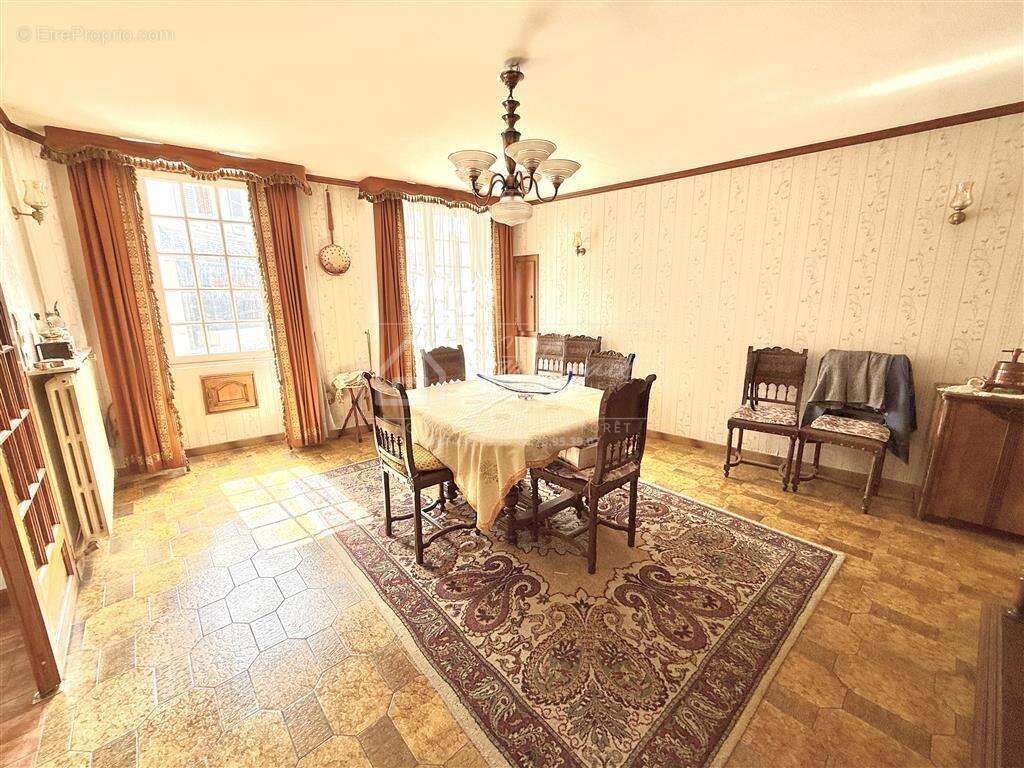 Maison à MILLY-LA-FORET