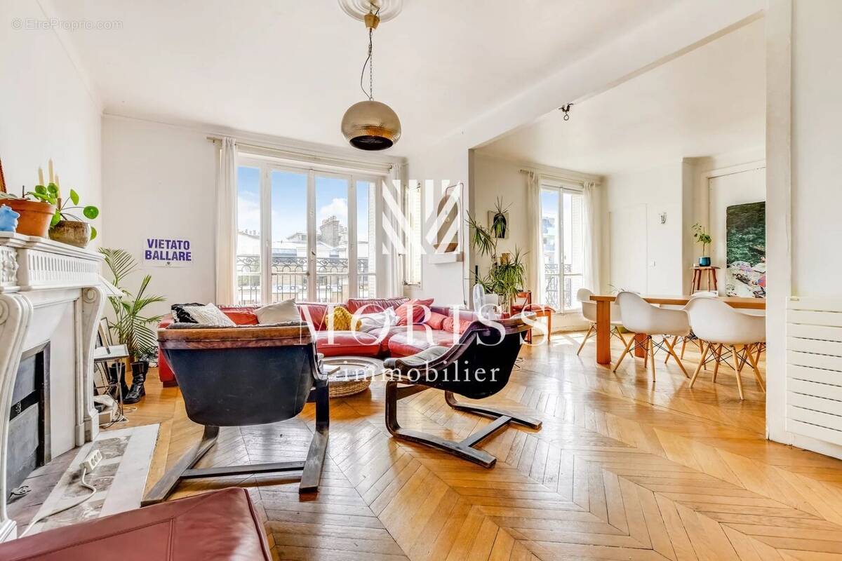 Appartement à PARIS-18E