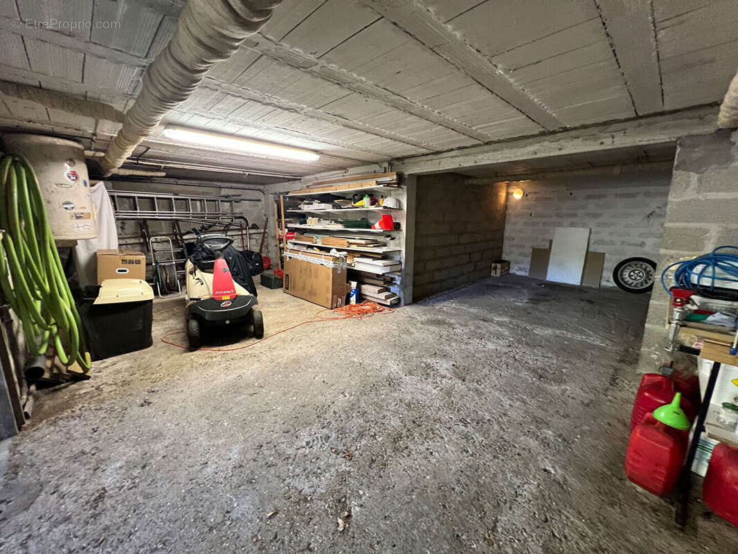 Maison à SAINT-MARTIN-DES-CHAMPS