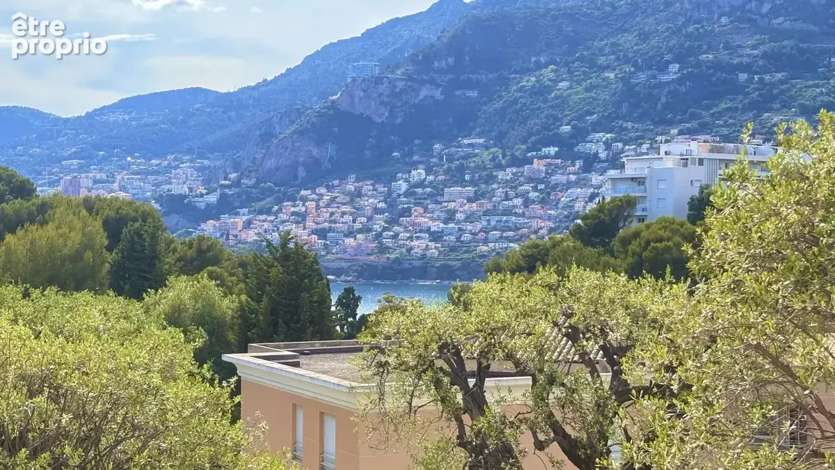Appartement à ROQUEBRUNE-CAP-MARTIN
