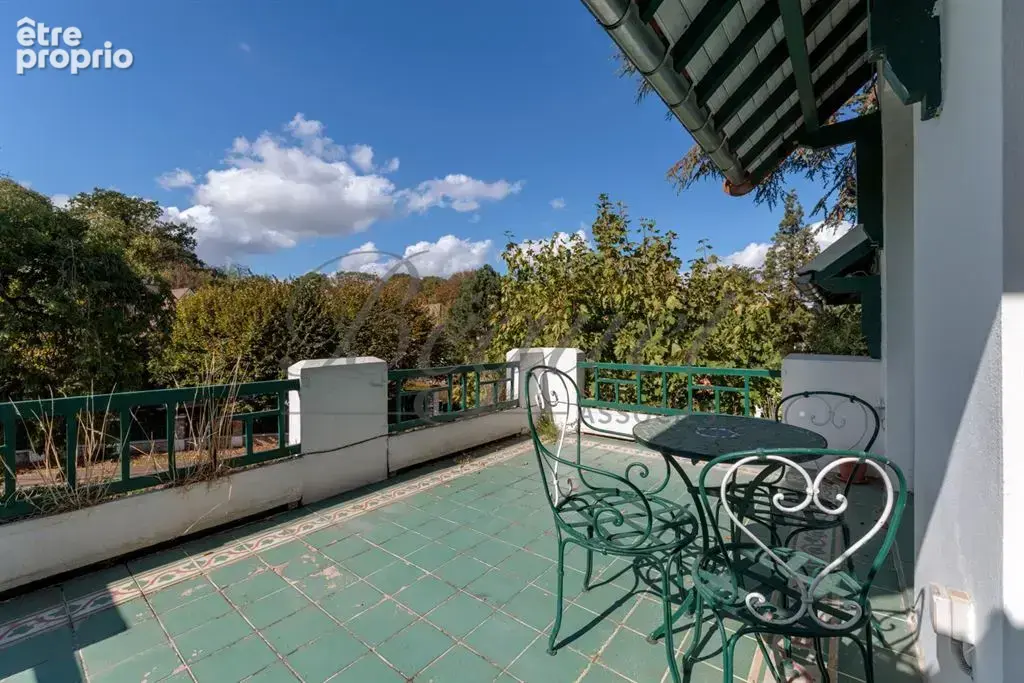 Vaucresson – Maison des années 1930 de 230 m², 4 chambres, jardin de 494 m² – Hauts-de-Seine, Île-de-France - photo 4