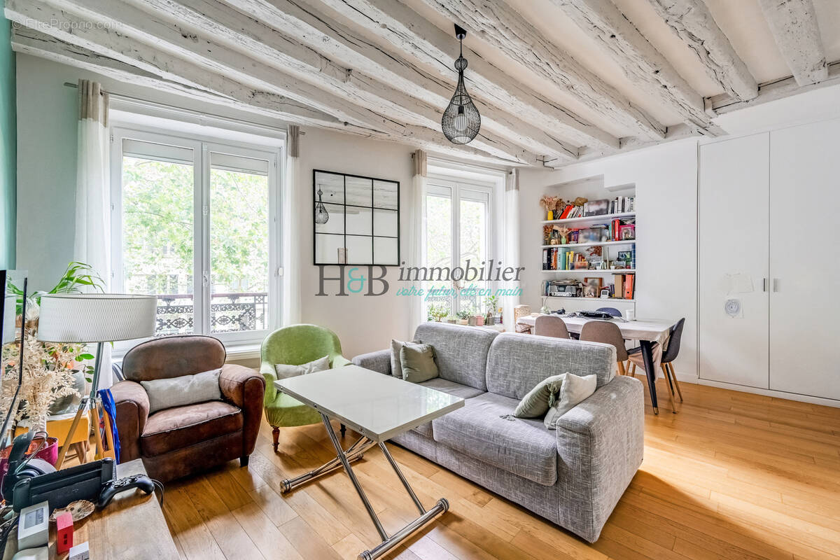 Appartement à PARIS-11E
