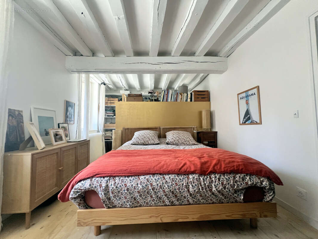 Maison à HOUDAN