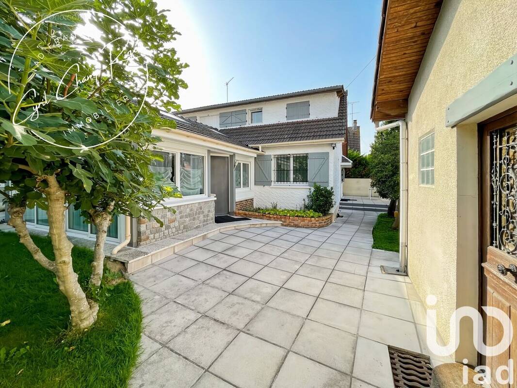 Photo 1 - Maison à TREMBLAY-EN-FRANCE