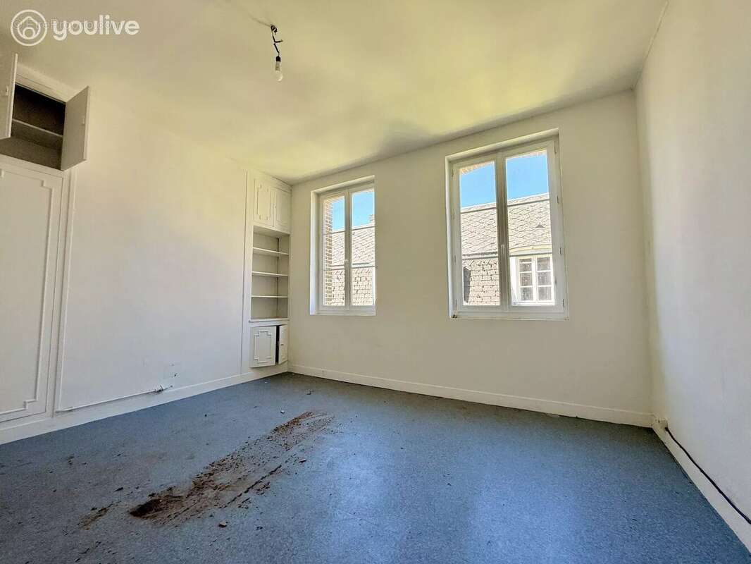 Commerce à DOUDEVILLE