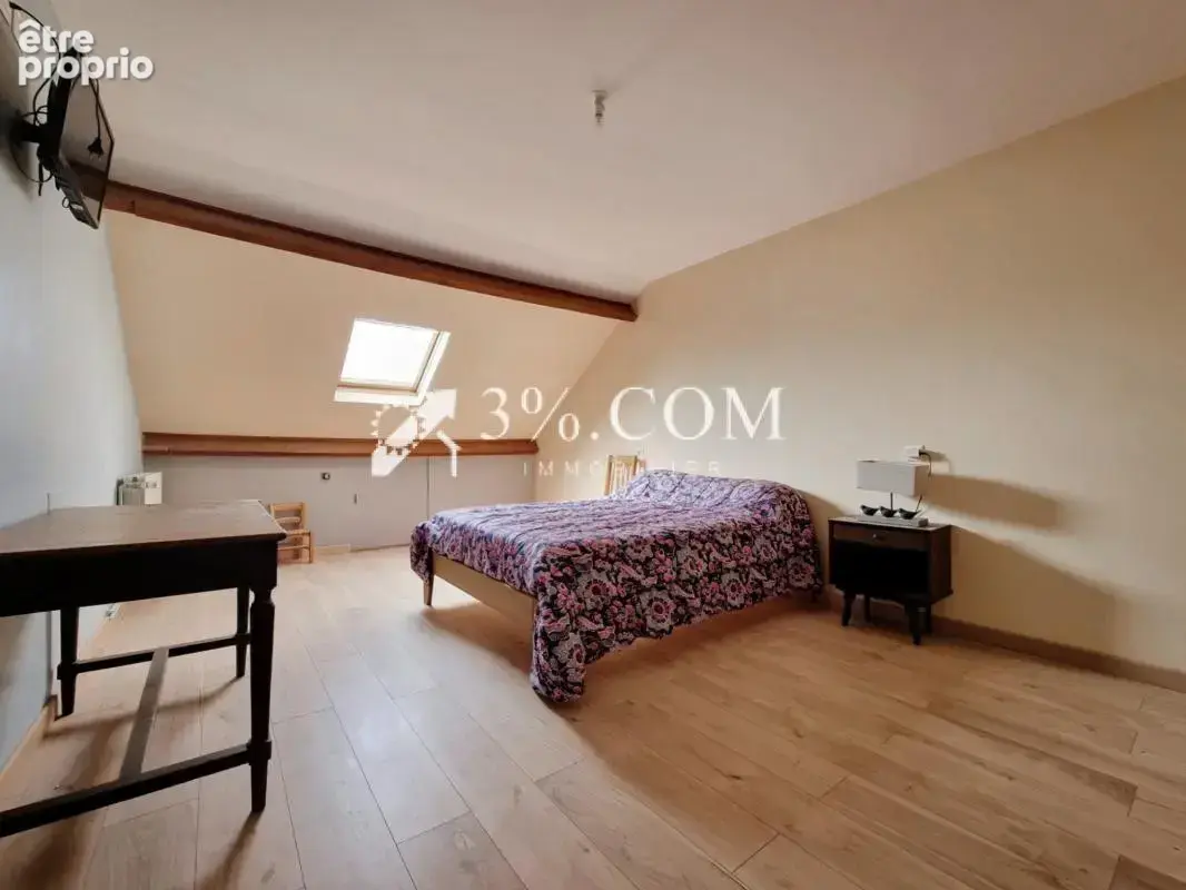 Semi Plain-Pied en Briques, 4 chambres, Jardin & Garage - photo 8