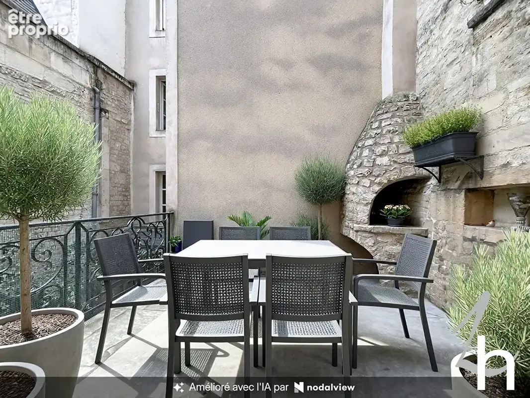 Hyper centre -  duplex  ancien - terrasse - cave - photo 3