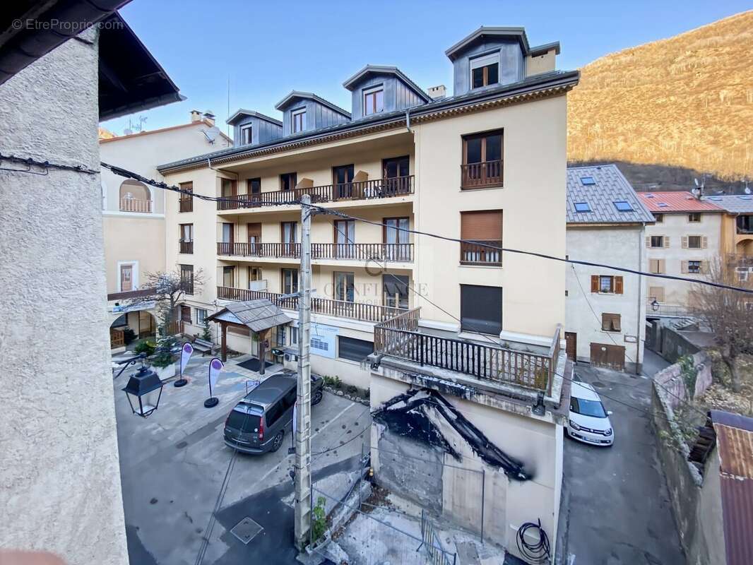 Appartement à SAINT-ETIENNE-DE-TINEE