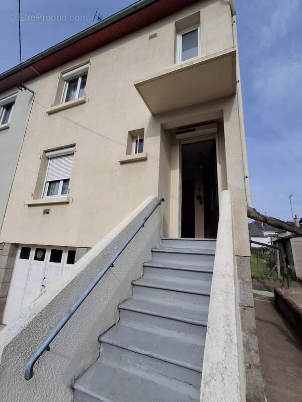 Maison à FOUGERES