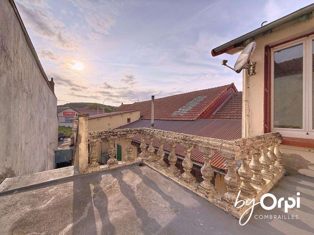 Maison à SAINT-ELOY-LES-MINES