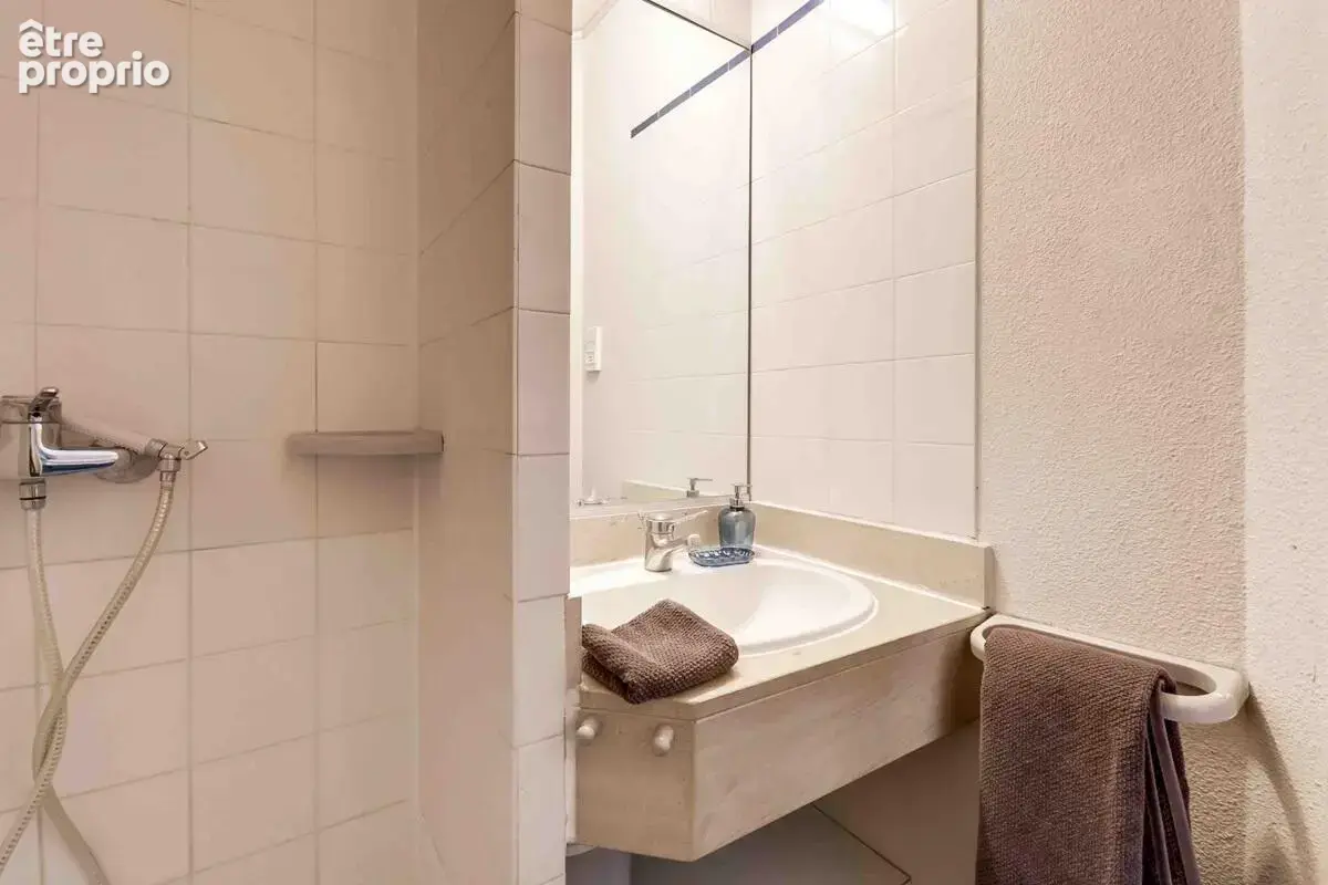 Investissement en residence étudiante - photo 8