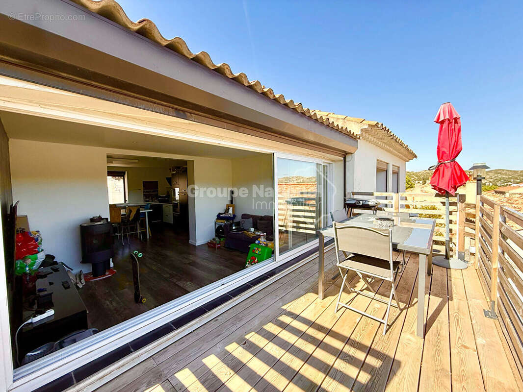 Appartement à LE ROVE