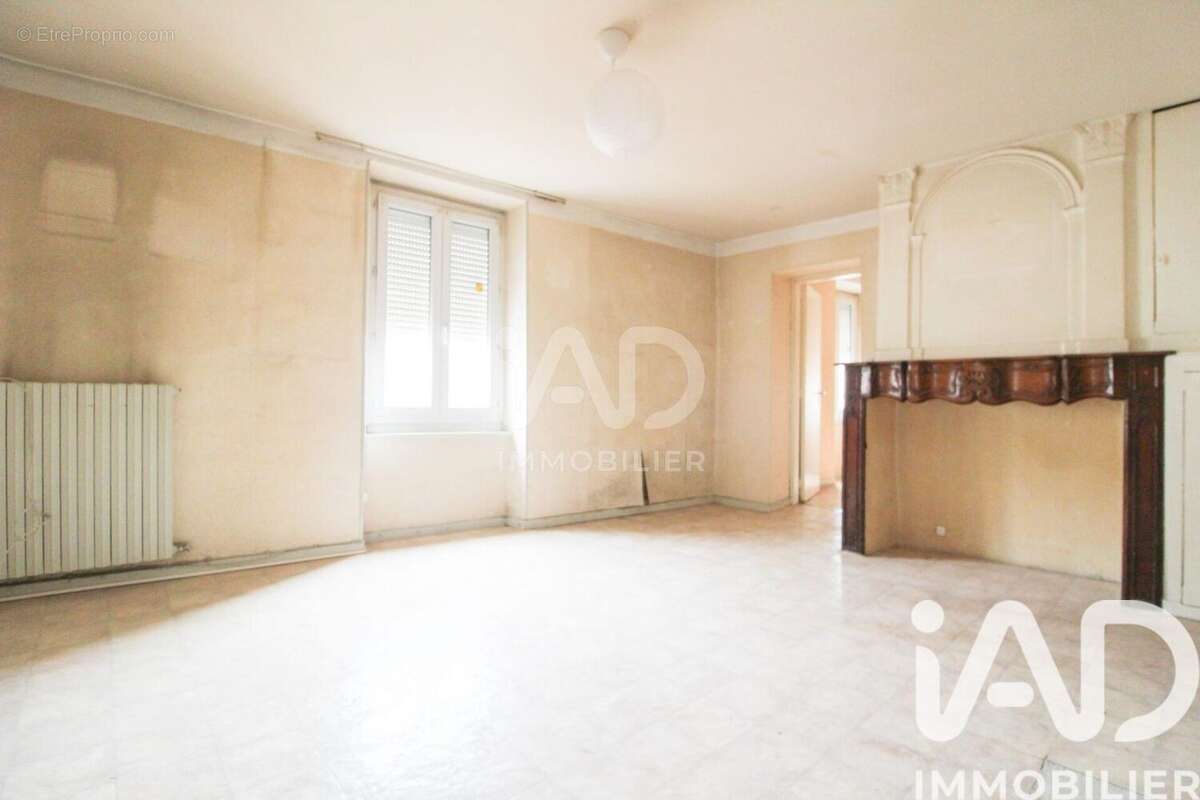 Appartement 70 m² à Saint-Affrique  - photo 2