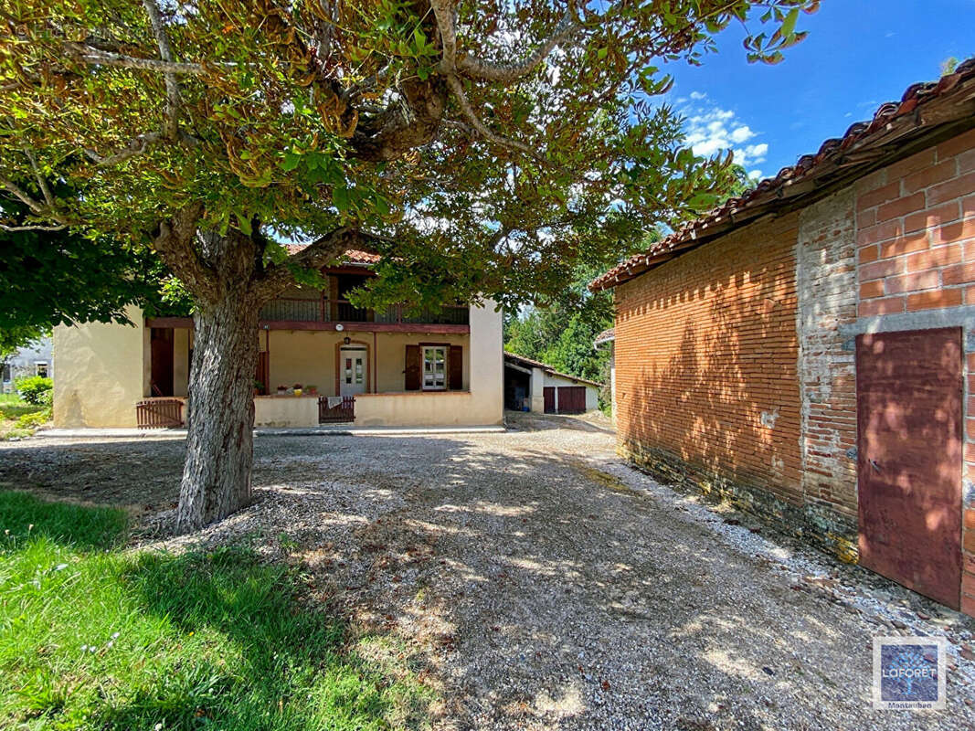 Maison à L'HONOR-DE-COS