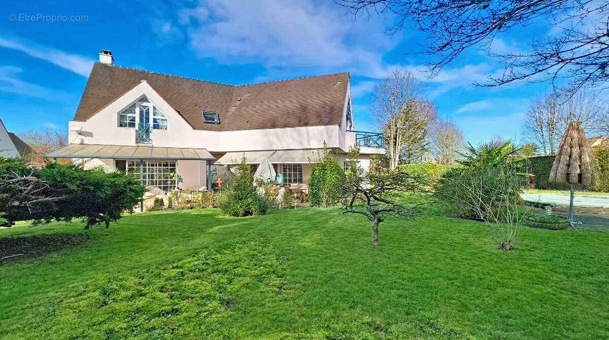 Maison à GUERMANTES