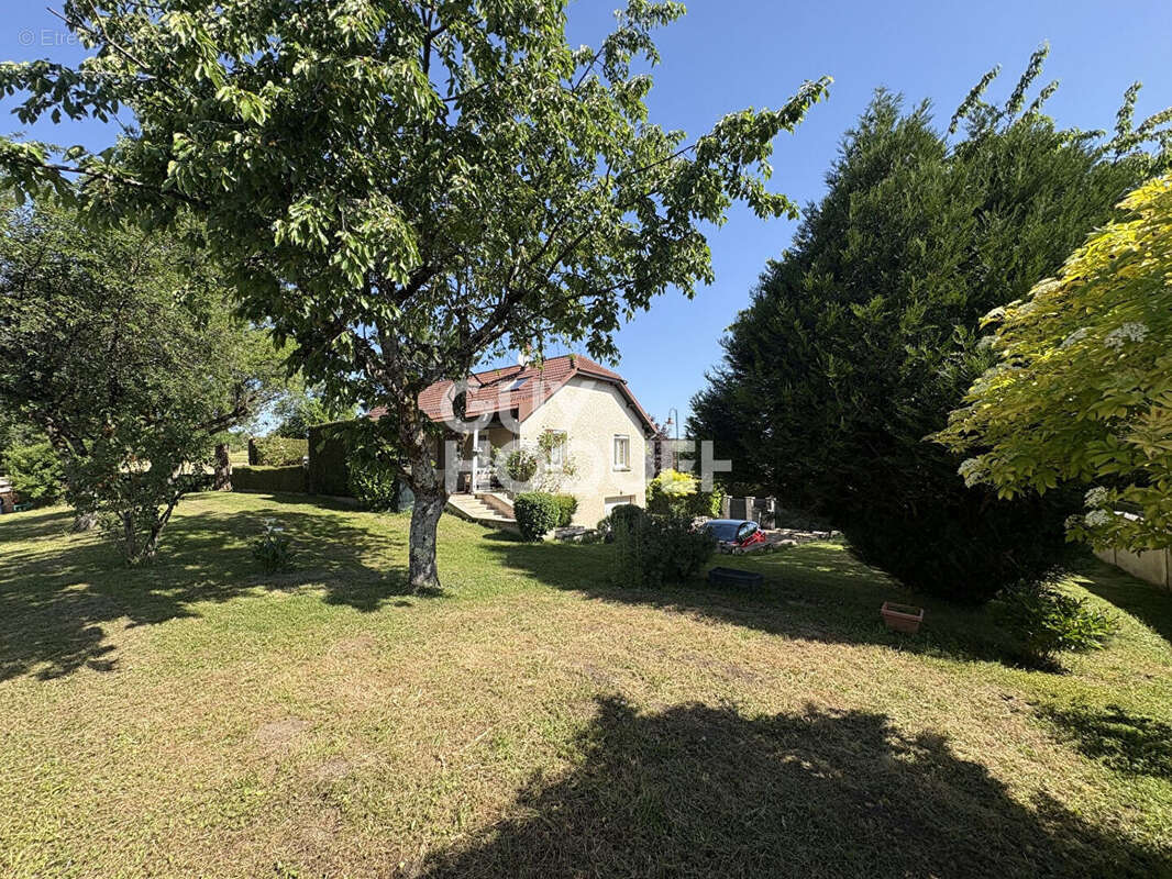 Maison à PROVENCHERE