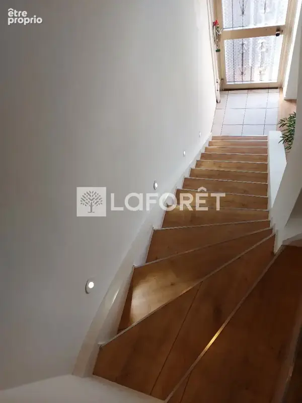 Maison Villerupt 5 pièce(s) 80 m2 / Garage / Terrasse / Parkings - photo 5