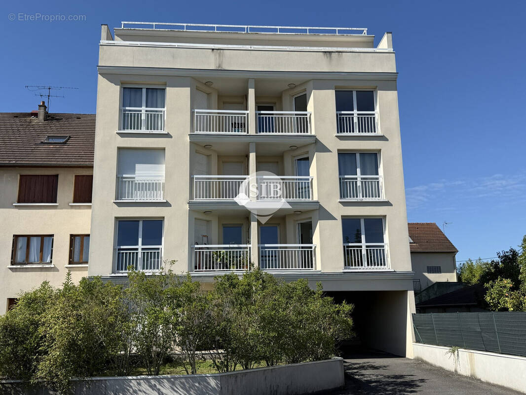 Appartement à EPINAY-SUR-ORGE