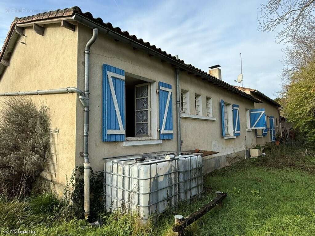 Maison à VERTEUIL-SUR-CHARENTE
