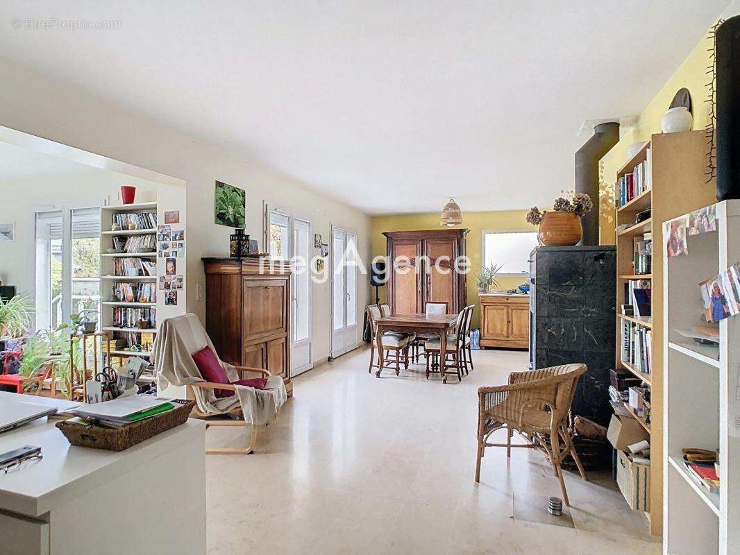 Maison à RIS-ORANGIS