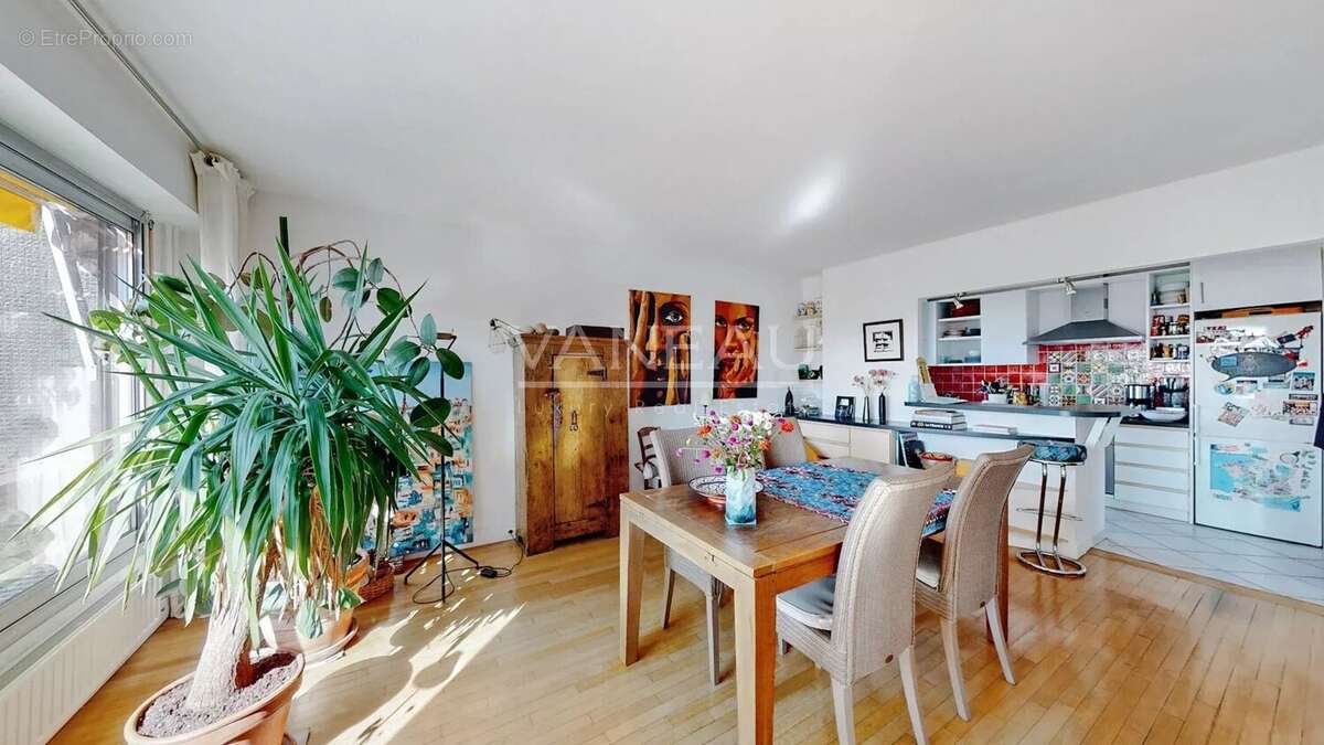 Appartement à PARIS-19E