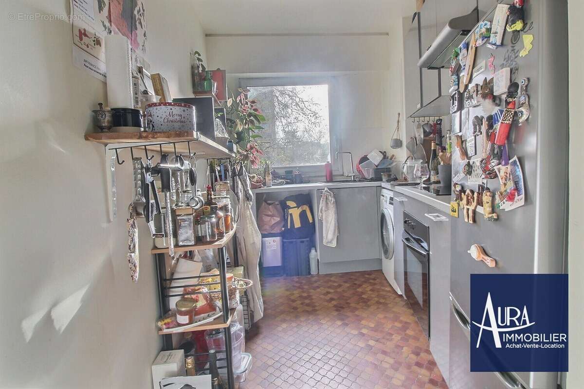 0_0004 - Appartement à PARIS-19E