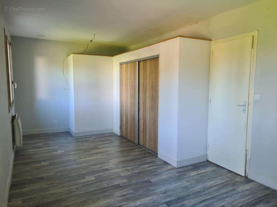 Maison à RAZAC-SUR-L&#039;ISLE