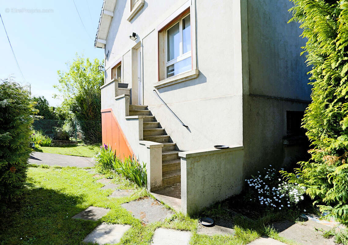 Maison à COMMENTRY
