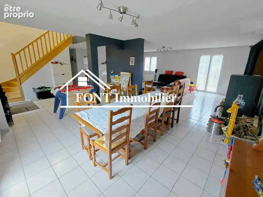 Saint-chamond, belle et spacieuse villa 6 chambres - photo 3