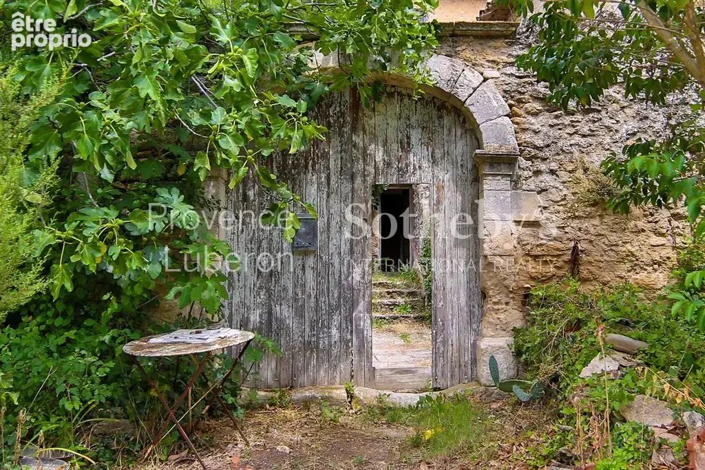 Maison à OPPEDE