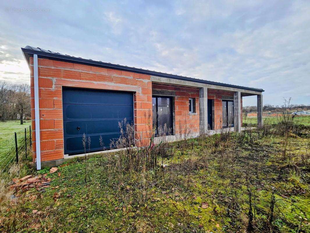 Maison à MONTPON-MENESTEROL