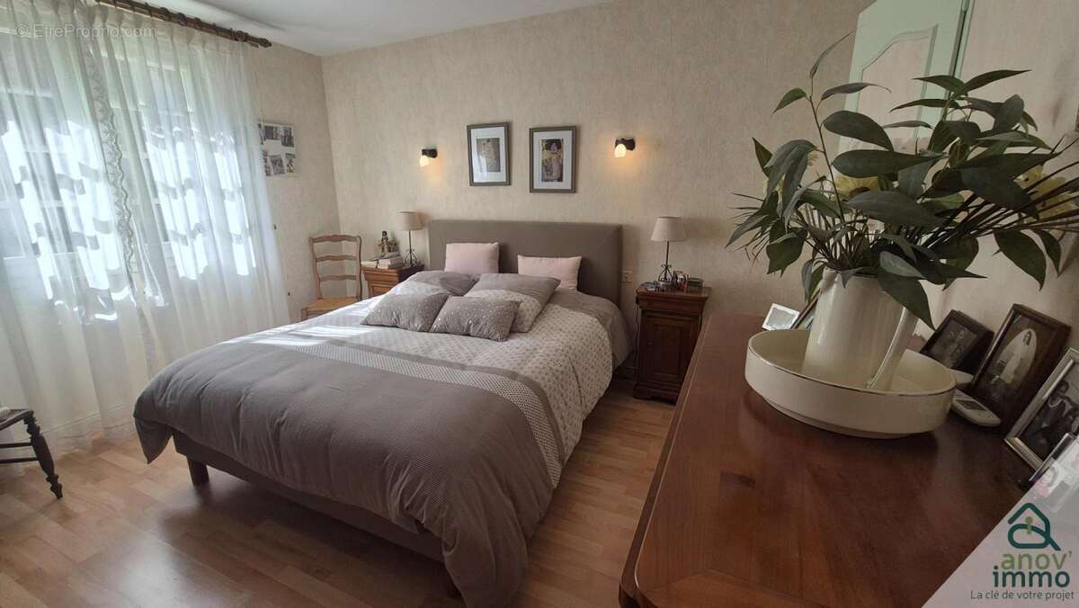 Maison à MOUTHIERS-SUR-BOEME