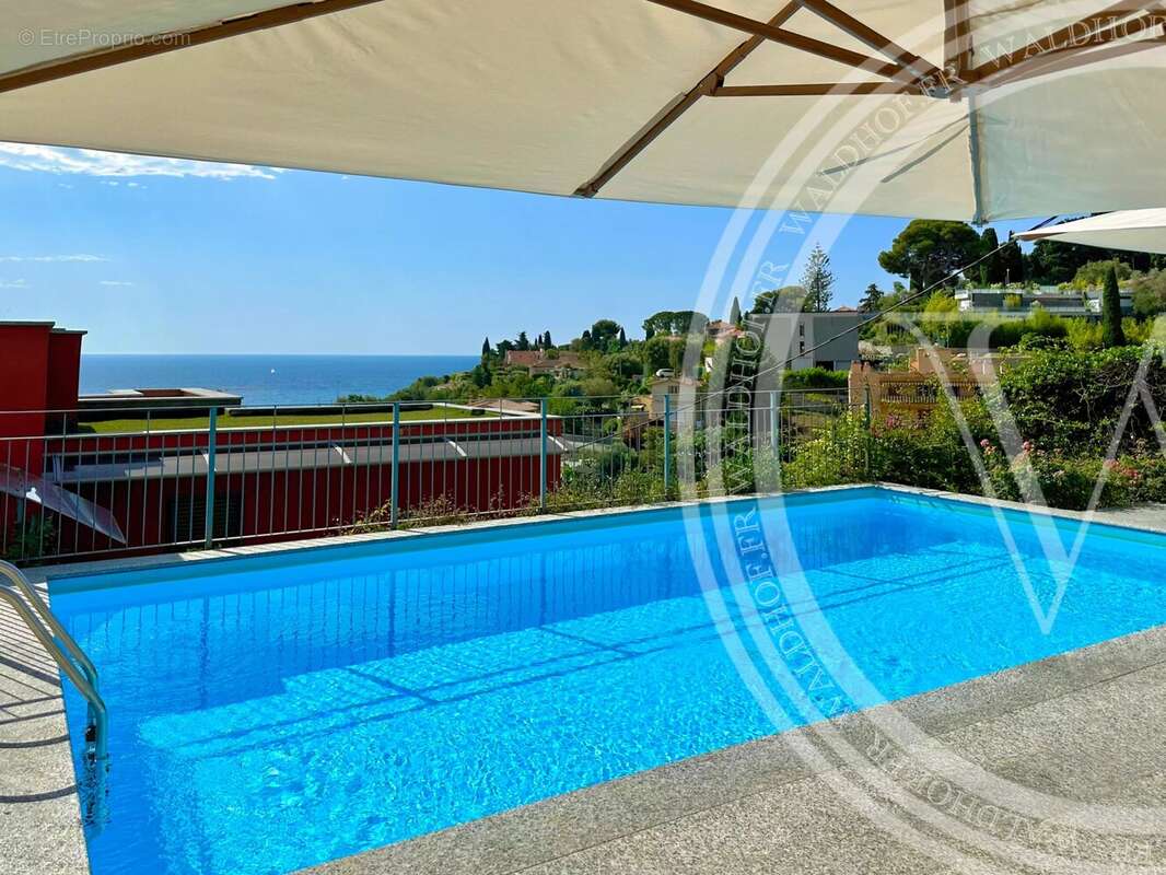 Duplex clé en main récemment rénové avec vue mer panoramique à Roquebrune-Cap-Martin - photo 10